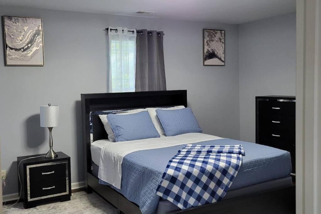 The Loft At Hiram Davis Apartment Лорънсвил Екстериор снимка