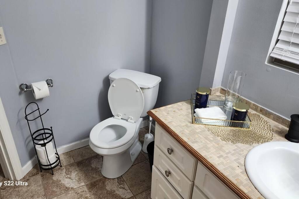 The Loft At Hiram Davis Apartment Лорънсвил Екстериор снимка